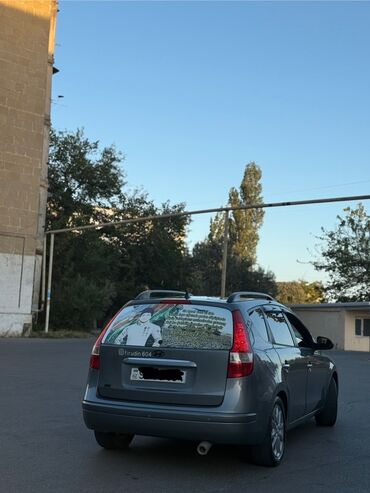 Hyundai: Hyundai i30 CW (universal, boz rəng) - Kuzov: universal (station — 5