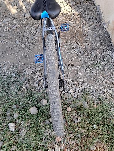 velosiped arenda: MTB tipli dağ velosipedi Xüsusiyyətlər: - Geniş protektorlu MTB — 3