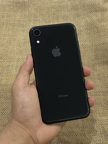 Apple iPhone: IPhone Xr, Б/у, 64 ГБ, Черный, Чехол, 77 %