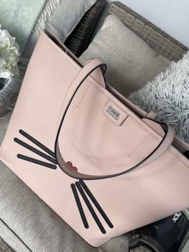 pink bluza: Handbags