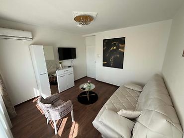 Prodaja stanova: NA PRODAJU – MODERNO OPREMLJEN STAN 73 m² + terasa, BAGLJAŠ – — 13