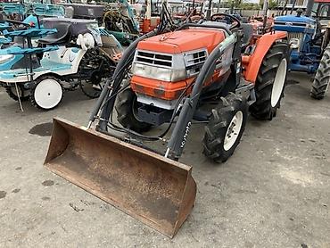 т 40 лтз: Kubota L3202DT Sunshine — компактный полноприводный трактор с передней — 5
