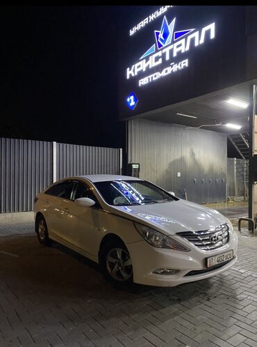 Hyundai: Hyundai Sonata: 2010 г., 2 л, Автомат, Газ, Седан