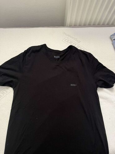 crna jakna kratko zimska: T-shirt Hugo Boss, L (EU 40), color - Black