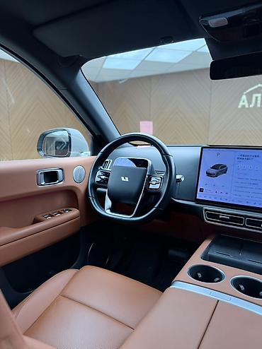 Lixiang: Lixiang L6: 2024 г., 1.5 л, Автомат, Электромобиль — 8