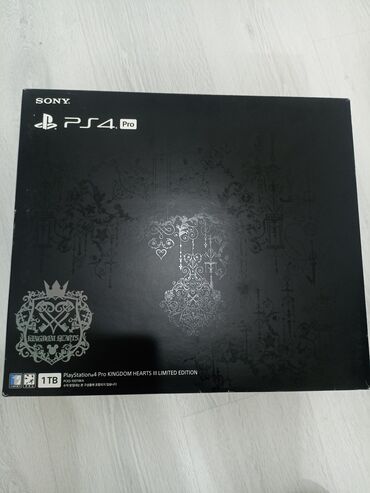 PS4 (Sony PlayStation 4): Продается ps4 Pro 1tb новый