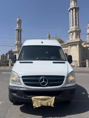 диск на sprinter: Белый грузовой фургон Mercedes-Benz Sprinter, 2008 года выпуска