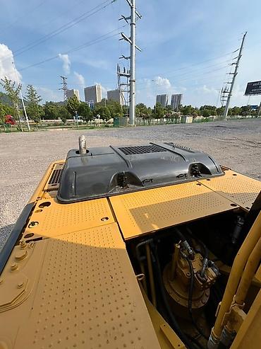 Экскаваторы: Экскаватор, Caterpillar, 2019 г., Гусеничный — 12