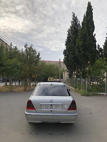 mercedes benz 208 d: Mercedes-Benz C-Class: 2 l | 1998 il Sedan — 2