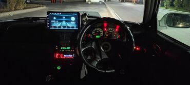 hella black: Subaru Forester 2000г.Правый руль,механика.2.0 турбо.Лобовое стекло