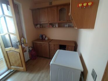 Uzunmüddətli kirayə mənzillər: Zabrat 1 qəsəbəsi Əsas yola piyada 3.4 dəq Məsafə Koroğlu metrosuna — 10