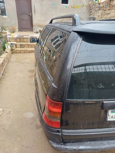 Opel: Opel Astra: 1.6 l | 1995 il 6500000 km Sedan — 4