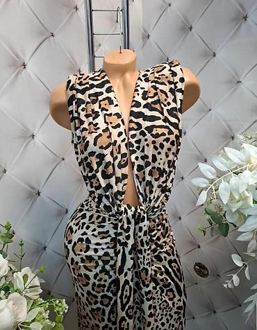 leopard: Haljina sa leopard printom duga,elegantna i zavodljiva sa dubokim ve — 2