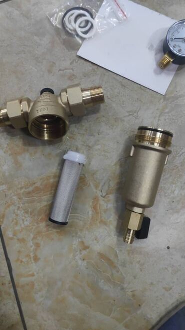 Монтаж и замена сантехники: Монтаж и замена сантехники Больше 6 лет опыта — 2