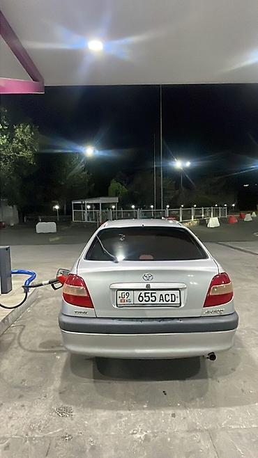 avensis 2001: Toyota Avensis: 2001 г., 1.8 л, Автомат, Бензин, Седан — 2