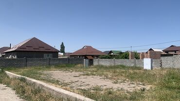 жалал абад жер сатылат: 4 соток, Договор купли-продажи, Красная книга, Тех паспорт
