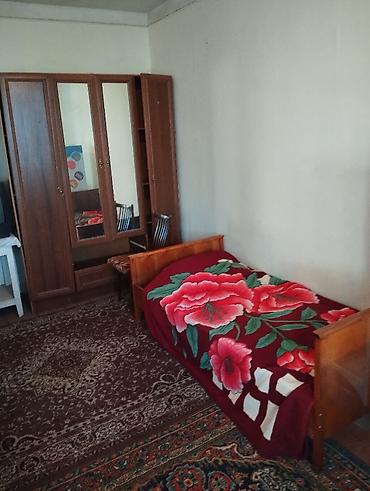 masallıda: Ayna Sultanova heykəlinin arxasında 1 otaqlı mənzil kirayə verilir. - — 4