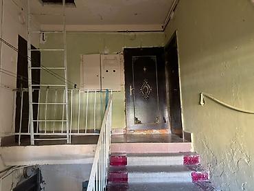 Köhnə tikili: Mənzilin təsviri Mənzil satılır Yeni günəşlidə D massivində yerləsən — 29