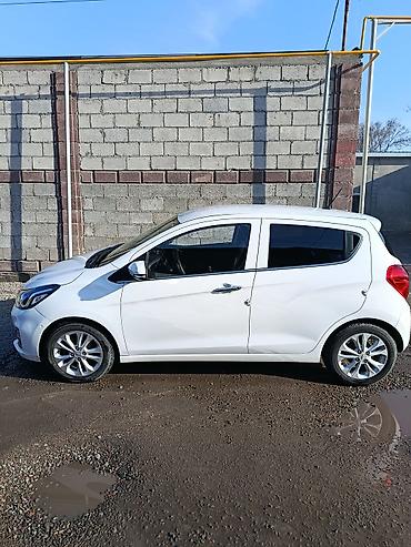 Chevrolet: Chevrolet Spark: 2019 г., 0.1 л, Вариатор, Бензин, Хэтчбэк — 18