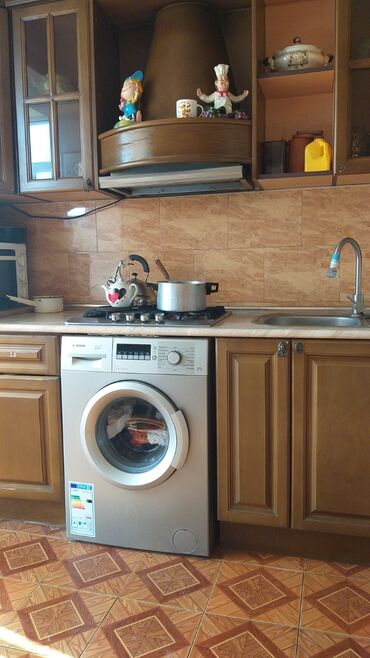 Yataq otağı dəstləri: 2 təknəfərlik çarpayı, Dolab, 2 tumba, Komod, Türkiyə, İşlənmiş — 7