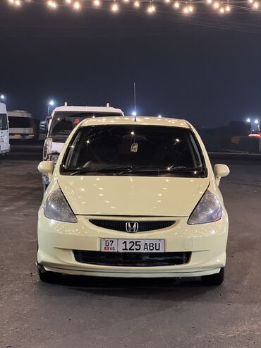 бытый авто: Honda Fit: 2001 г., 1.3 л, Вариатор, Бензин, Хэтчбэк