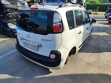 pezo 1: CITROEN C3 PICASSO 2011. GOD. - KOMPLETAN AUTO U DELOVIMA | Citroen — 3