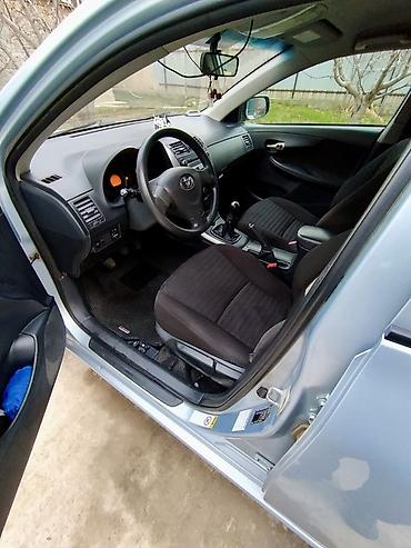 Toyota: Toyota Corolla: 2007 г., 1.6 л, Механика, Бензин, Седан — 3