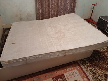 купить двуспальная кровать: Б/у, Простой матрас, Двуспальное