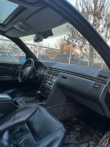 Mercedes-Benz: Mercedes-Benz E-Class: 1997 г., Бензин — 9
