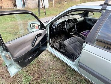 Volkswagen: Volkswagen Passat: 1992 г., Механика, Бензин, Седан — 3
