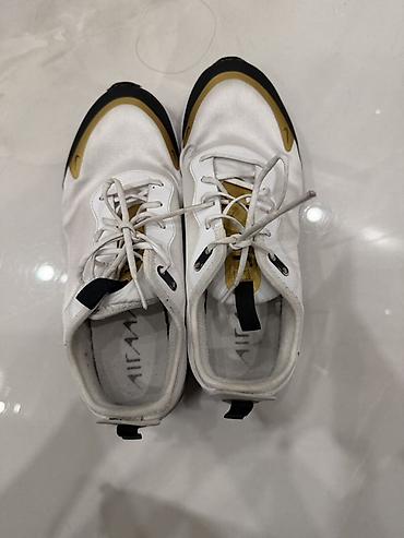 красовки nike: Nike air max идеальное состояние баллоны целые,без дырок размер — 3