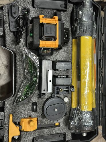 Измерительные инструменты и детекторы: Лазерный уровень 4д от фирмы DeWALT