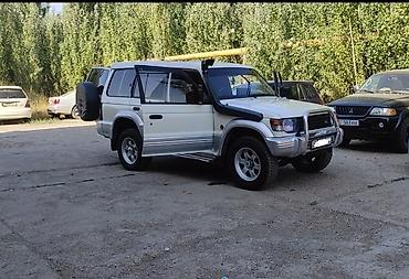 мигалка на авто: Mitsubishi Pajero: 1993 г., 3 л, Механика, Бензин, Внедорожник — 1