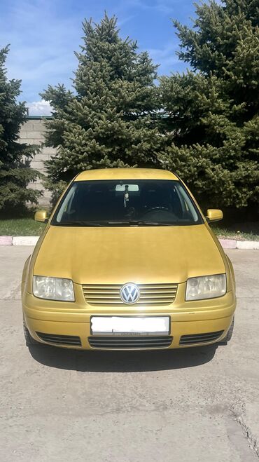 продаю в связи переездом: Volkswagen Bora: 2000 г., 1.6 л, Механика, Бензин, Седан