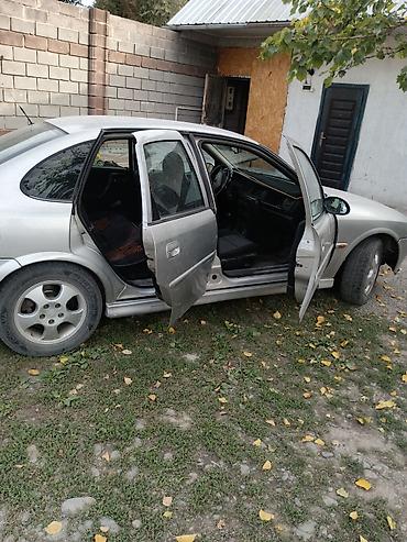 запчасти на опель вектра б: Опел вектра б год 2001 об1. 8 в хорошем состоянии — 3
