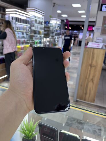 купить айфон из сша бу: IPhone 14, Б/у, 256 ГБ, Midnight, Защитное стекло, Чехол, Коробка, 84 %