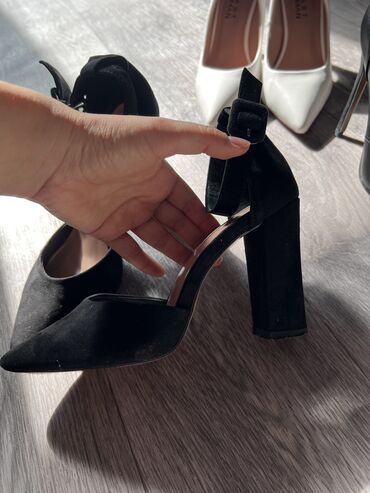 обувь для фитнеса: Туфли, 37, Steve Madden, Б/у, цвет - Черный, Самовывоз