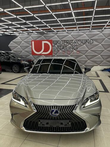 Lexus: Lexus ES: 2019 г., 2.5 л, Вариатор, Гибрид, Седан
