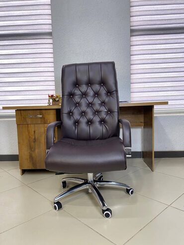 мебель для руководителя: Кресло-качалка, Офисное, Новый