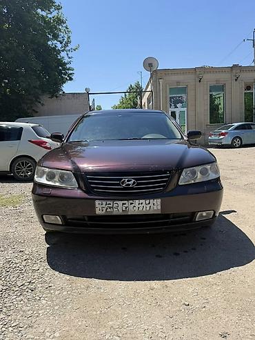 Hyundai: Hyundai sedan - Korpus: bənövşəyi-bordo rəng, xrom ön barmaqlıq və — 1