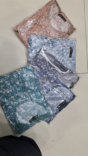 Gündəlik donlar: Namaz donlari razmer 46 dan 60 razmere kimi var,metrolara pulsuz — 13