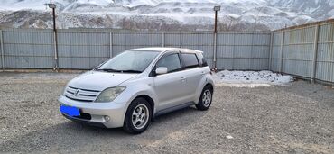 Toyota: Toyota ist: 2003 г., 1.5 л, Автомат, Бензин, Хэтчбэк