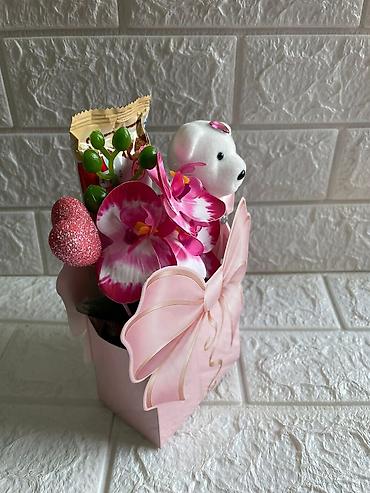 Praznična dekoracija: 🌸🌷 cvetni box setovi 🌷🌸 tražiš savršen poklon koji ostavlja bez daha? — 22