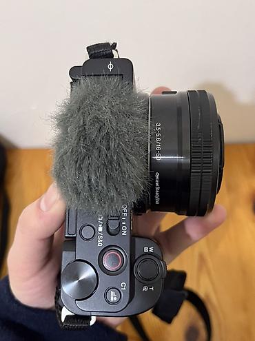 Фотоаппараты: Продам камеру Sony ZV E 10 цена: 45 000c вместе штативом (цена — 13