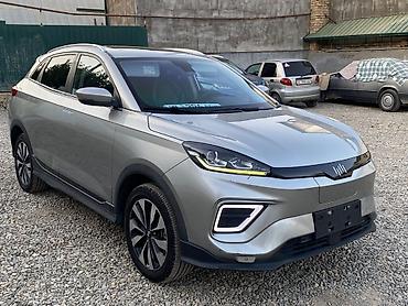 Другие автомобили: Электромобиль (седан) с современным интерьером и панорамной крышей — 16