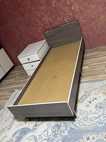 полки детские: Набор из трех односпальных кроватей + тумба Состав: - Кровать 1 — 4