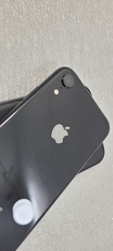 телефон в рассрочку с первоначальным взносом: IPhone Xr, Колдонулган, 64 ГБ, Кара, Коргоочу айнек, Каптама, 78 %
