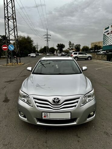 машины 2010 года и выше: Toyota Camry: 2010 г., 2.5 л, Автомат, Бензин, Седан