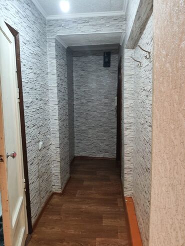 боконбаева квартира: 1 комната, 32 м², Индивидуалка, 5 этаж, Старый ремонт