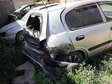 cd 70: Nissan Almera: 2001 г., 1.5 л, Механика, Бензин, Хэтчбэк — 5